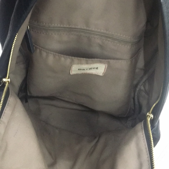 LIKE NEW Margot genuine leather backpack bag purse - Picture 7 of 9